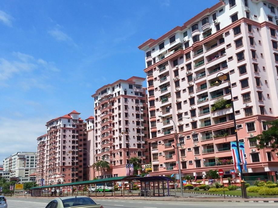 Kk Waterfront Suites At Marina Court Kota Kinabalu Exterior foto
