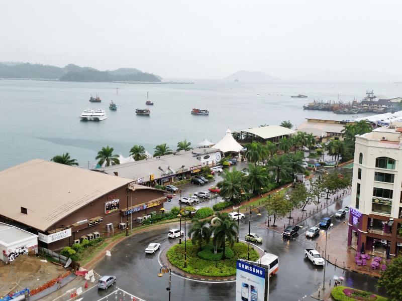 Kk Waterfront Suites At Marina Court Kota Kinabalu Exterior foto